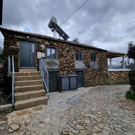 Casa De Baixo Studios Arouca Exterior photo