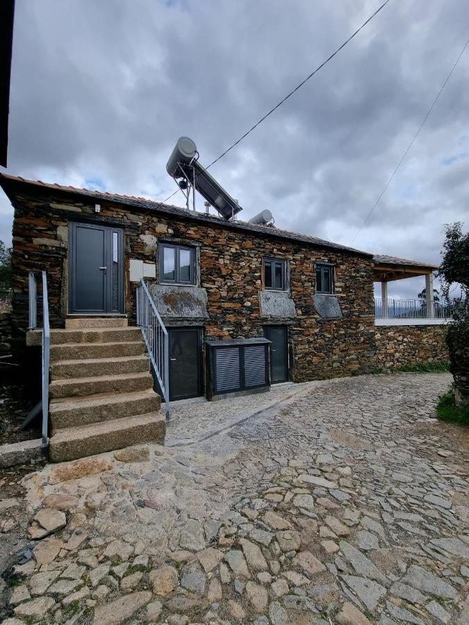 Casa De Baixo Studios Arouca Exterior photo